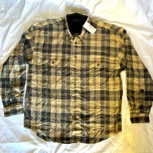 NWT GUESS CLASSICS LONG SLEEVE DRESS SHIRT SIZE (L)